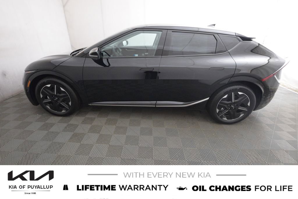 New 2025 Kia EV6 Wind image 8
