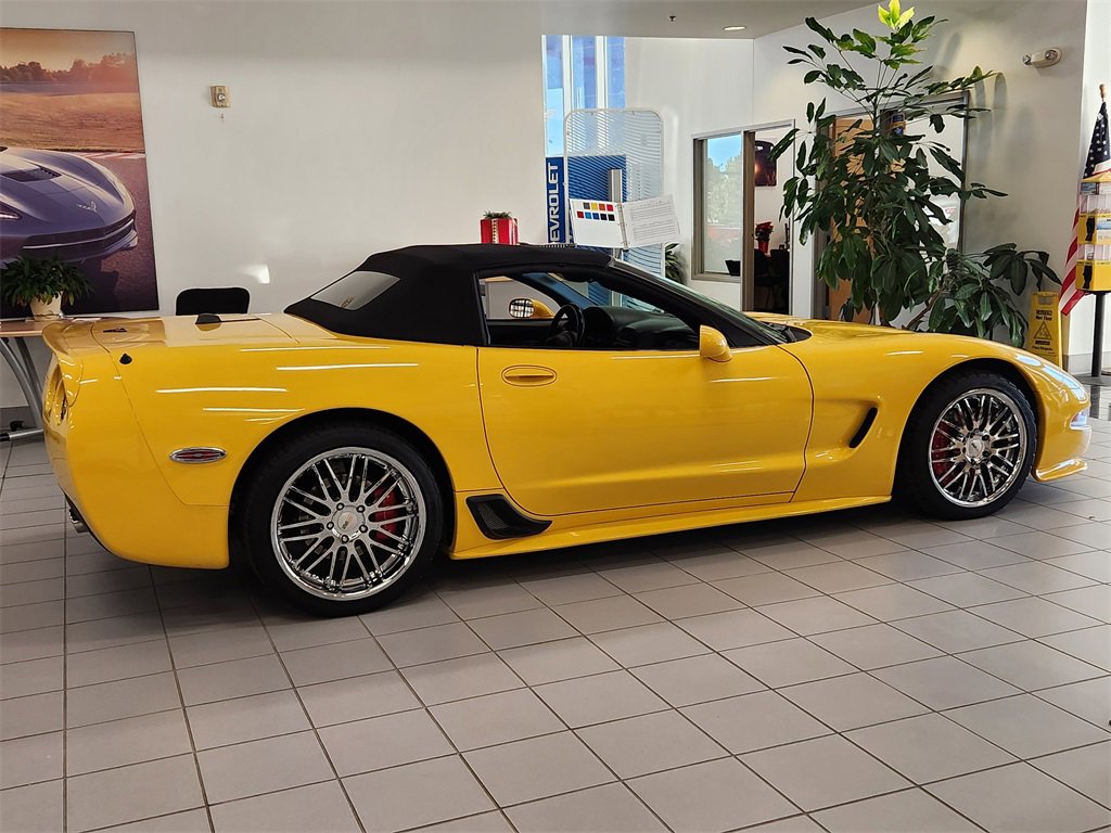 Used 2000 Chevrolet Corvette Convertible w/ Memory Pkg image 4