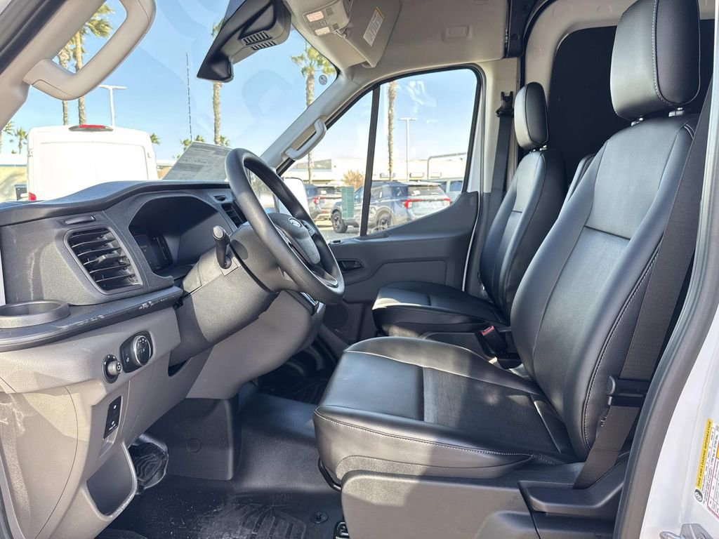 New 2026 Ford Transit 250 148 Medium Roof w/ Load Area Protection Package image 19