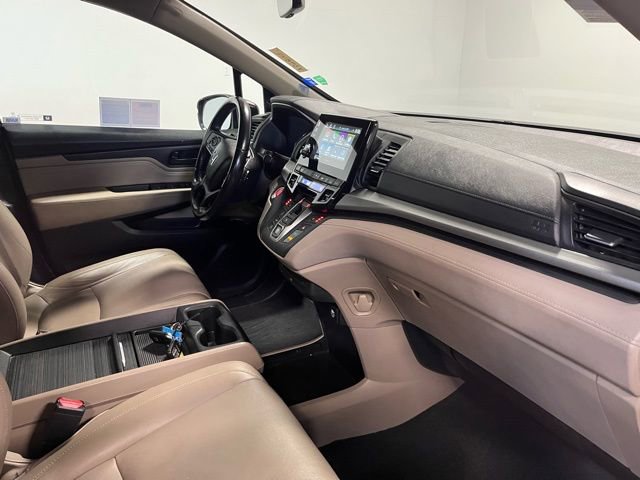 Used 2018 Honda Odyssey Touring image 12