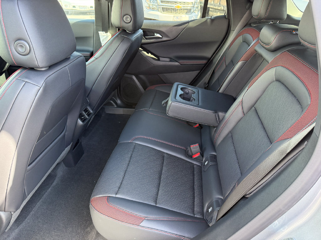 New 2027 Chevrolet Equinox RS FWD image 10