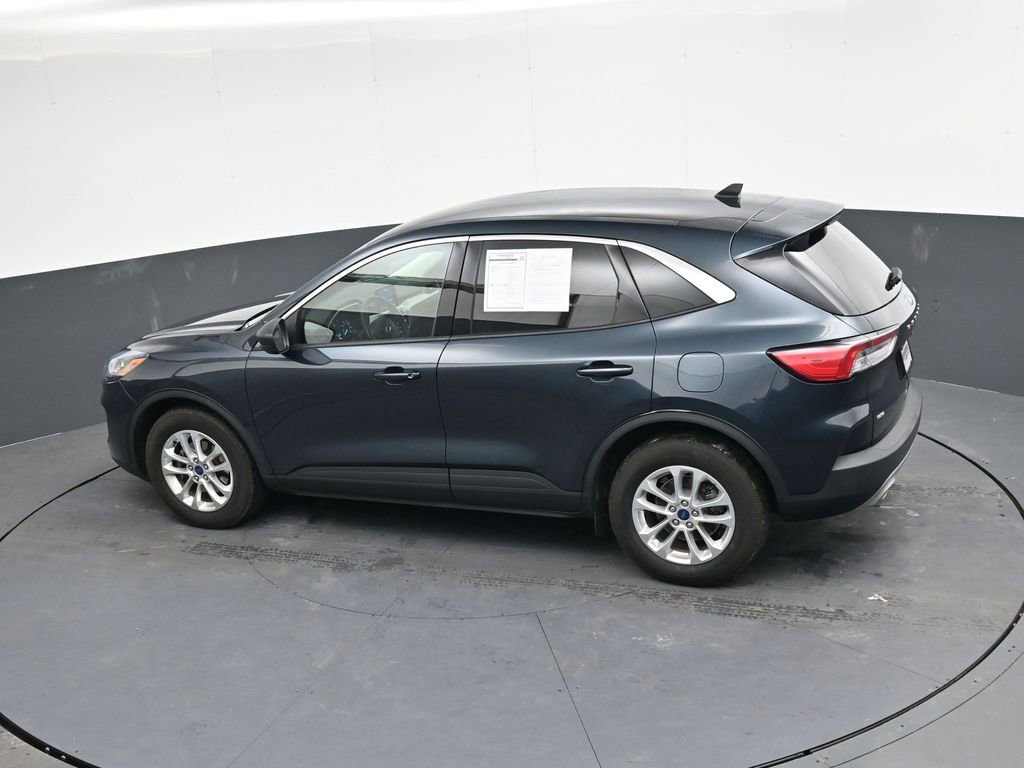 Used 2022 Ford Escape SE w/ Cold Weather Package image 22