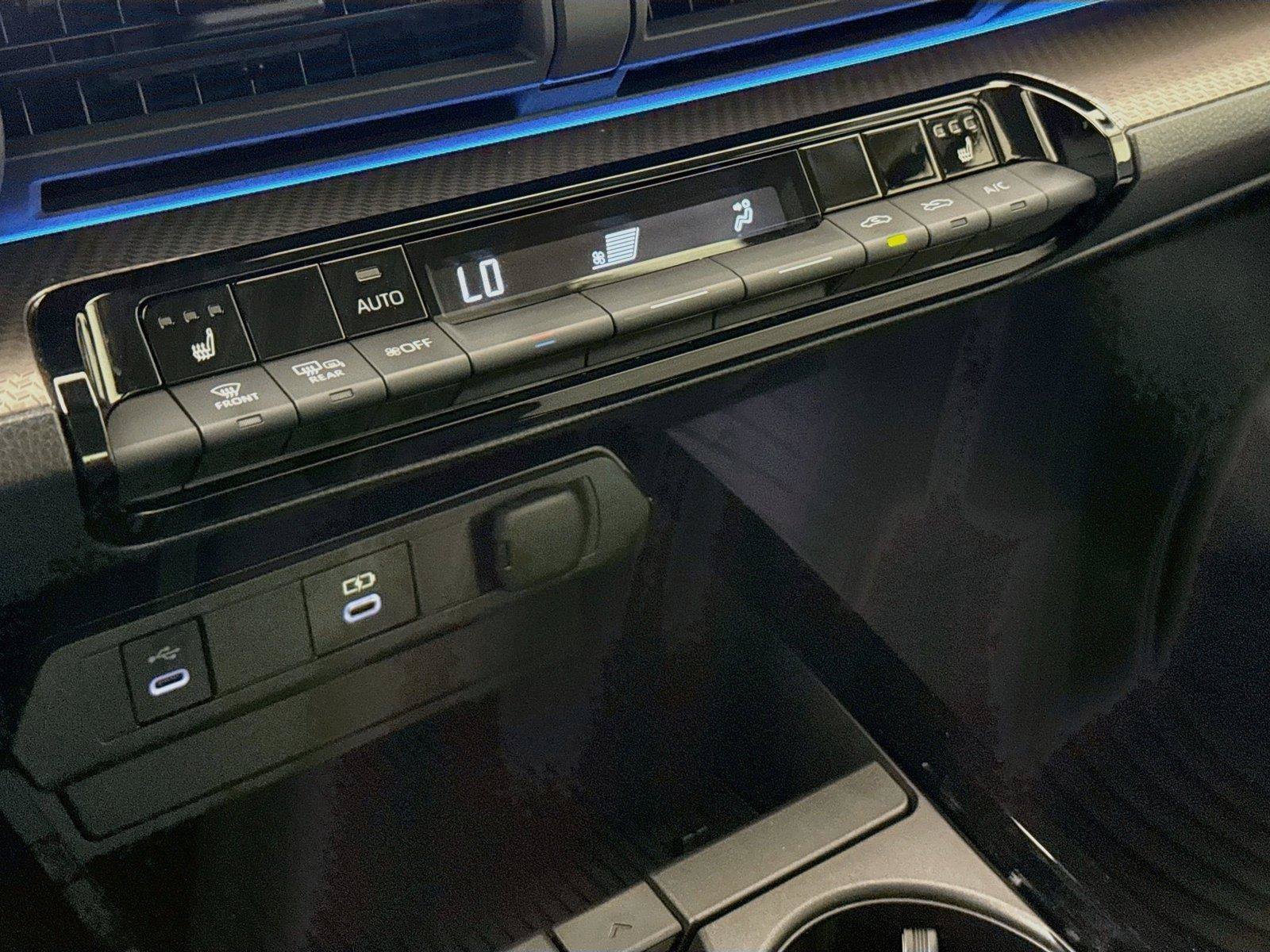 Certified 2026 Toyota Prius XLE FWD image 26