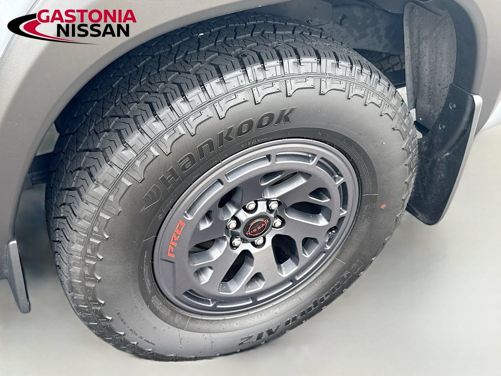 Used 2025 Nissan Frontier Pro-X w/ Pro Convenience Package RWD image 40