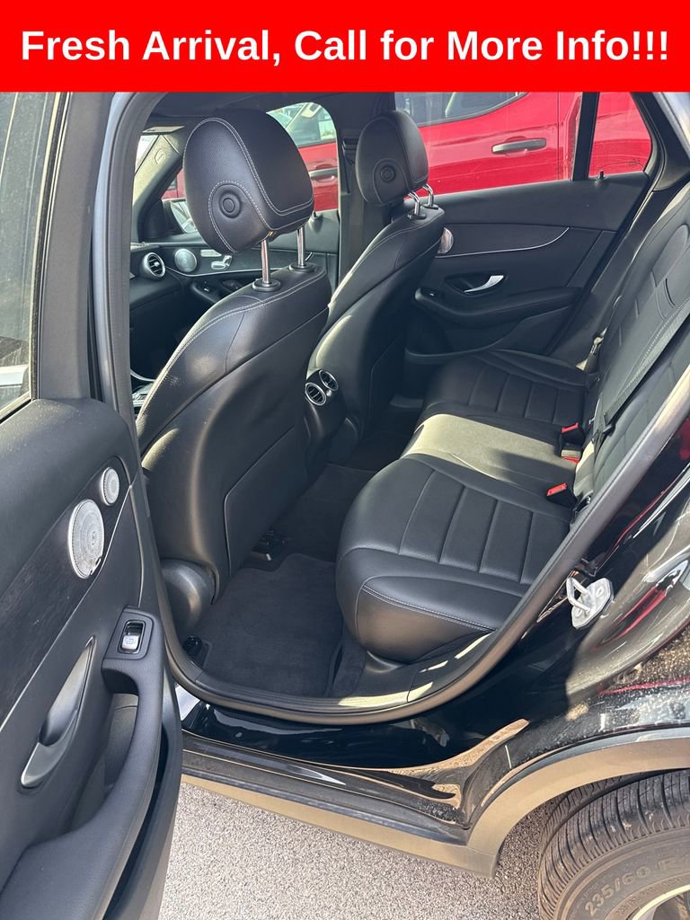 Used 2021 Mercedes-Benz GLC 300 4MATIC image 3