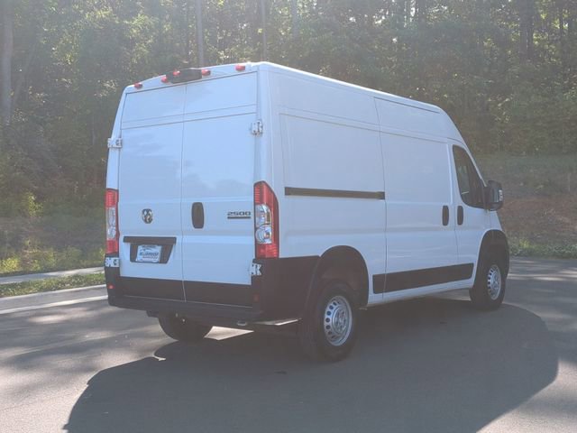 Used 2025 RAM ProMaster 2500 w/ Convenience Group FWD image 13