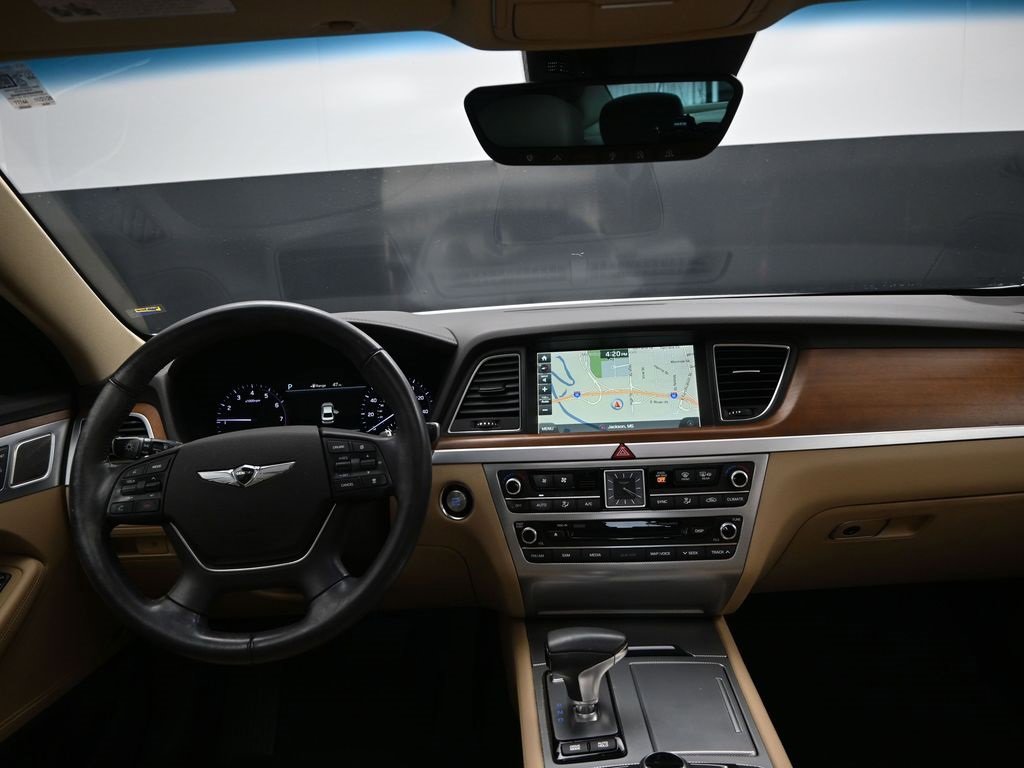 Used 2018 Genesis G80 3.8 w/ Option Group 03 image 22