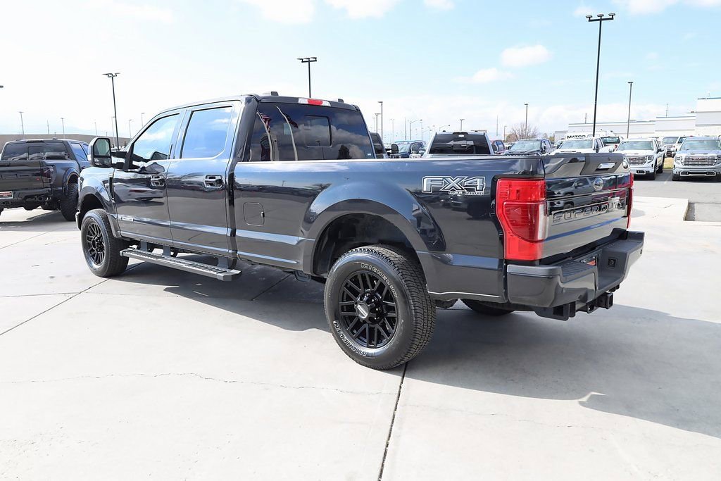 Used 2022 Ford F350 Lariat w/ Black Appearance Package AWD/4WD image 4
