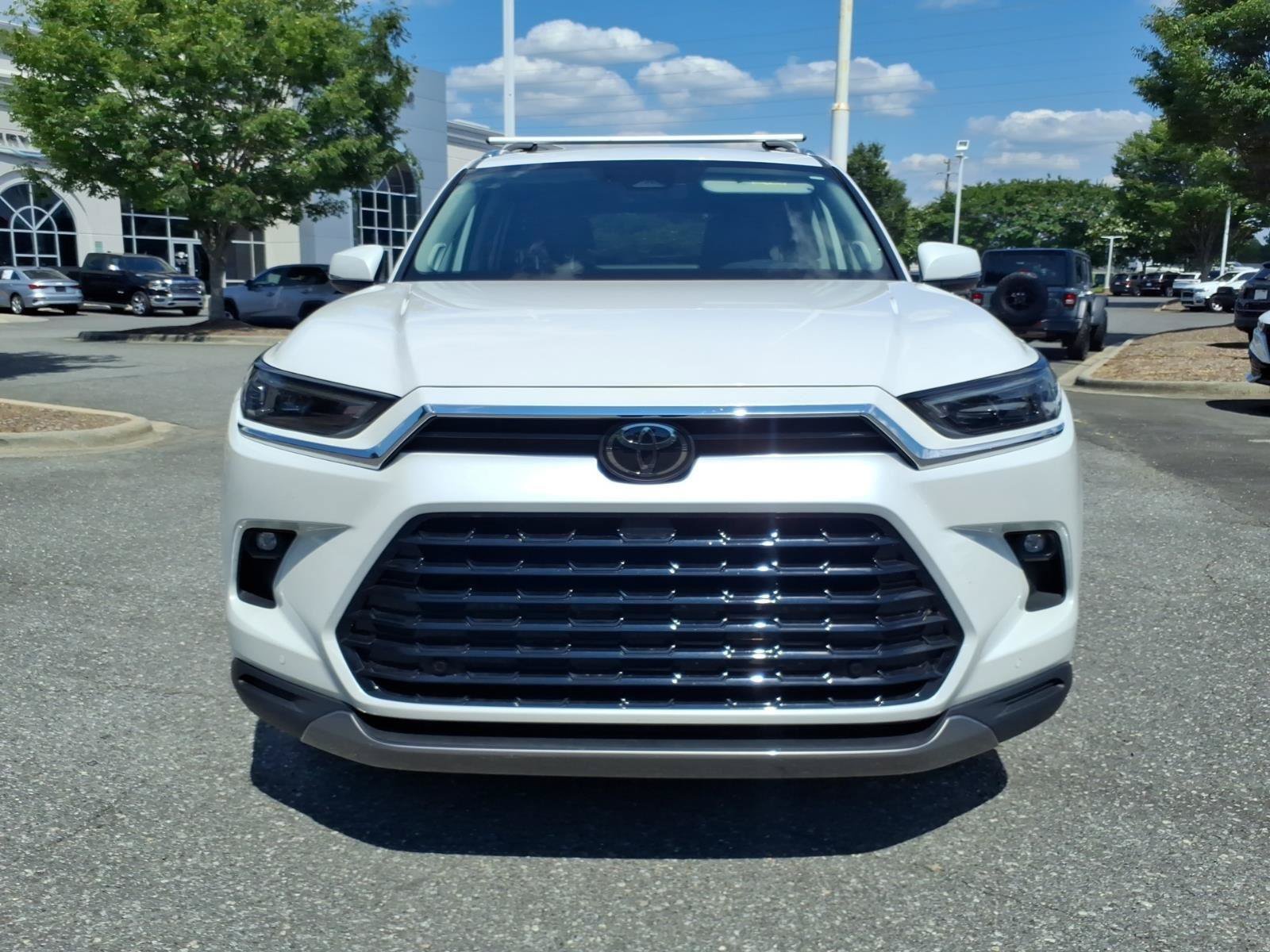 Used 2024 Toyota Grand Highlander FWD image 14