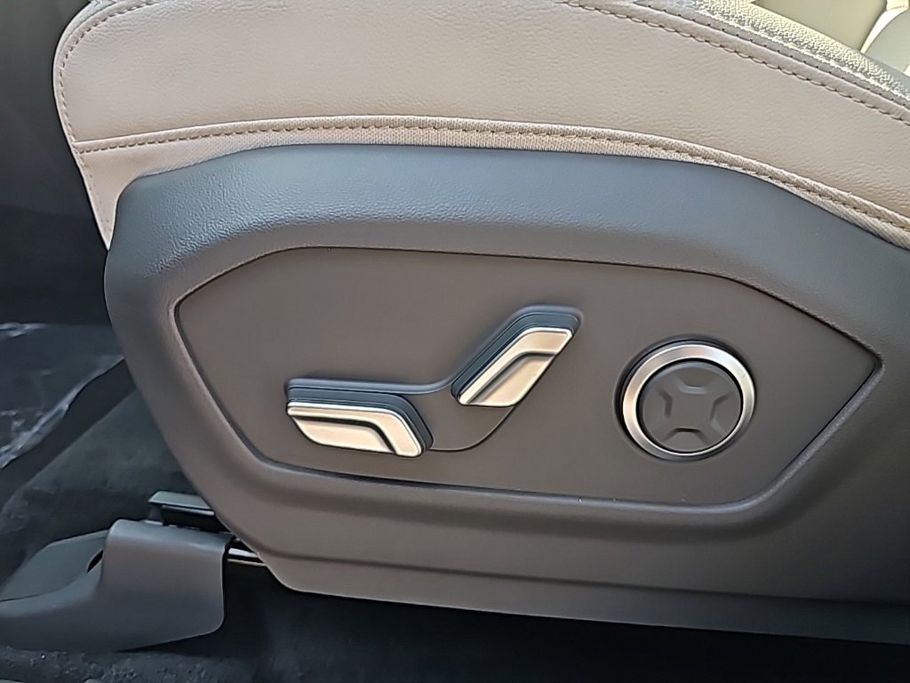 New 2026 Hyundai Santa Fe Limited image 14