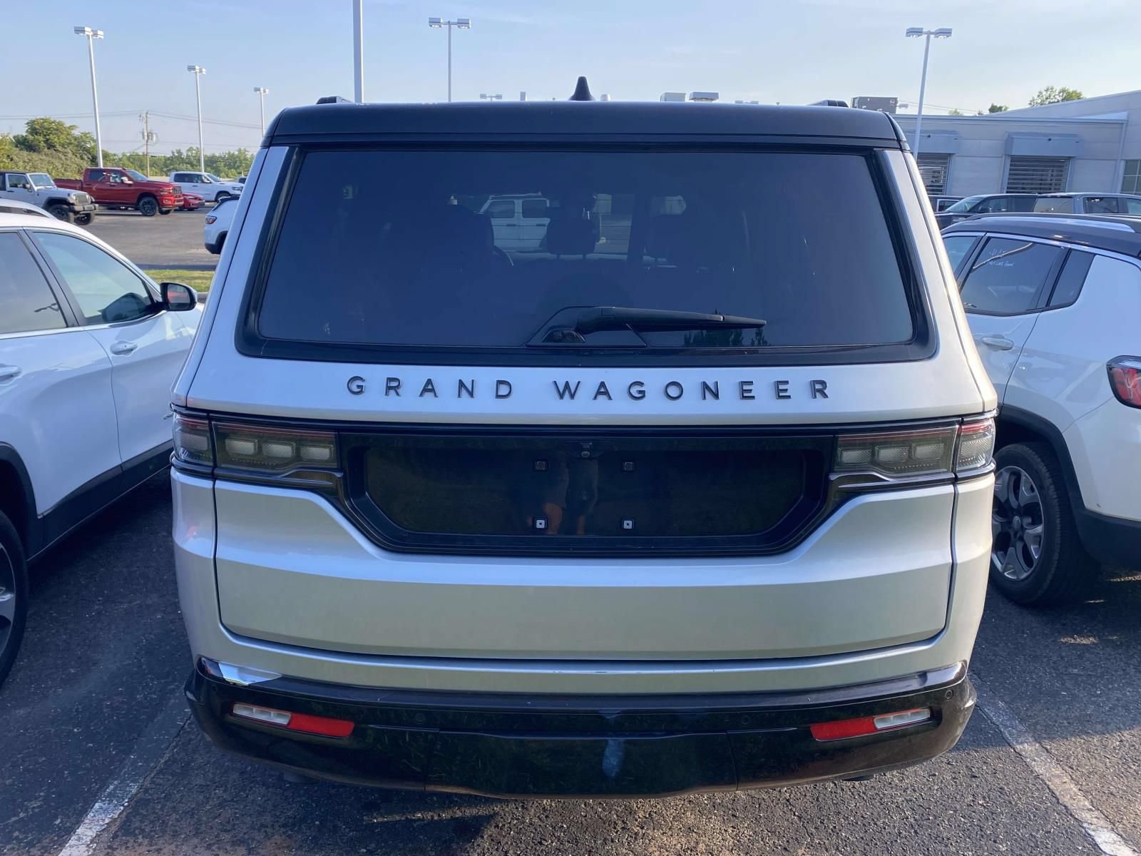 Used 2024 Jeep Grand Wagoneer L Series II w/ Quick Order Packagew 28T AWD/4WD image 8