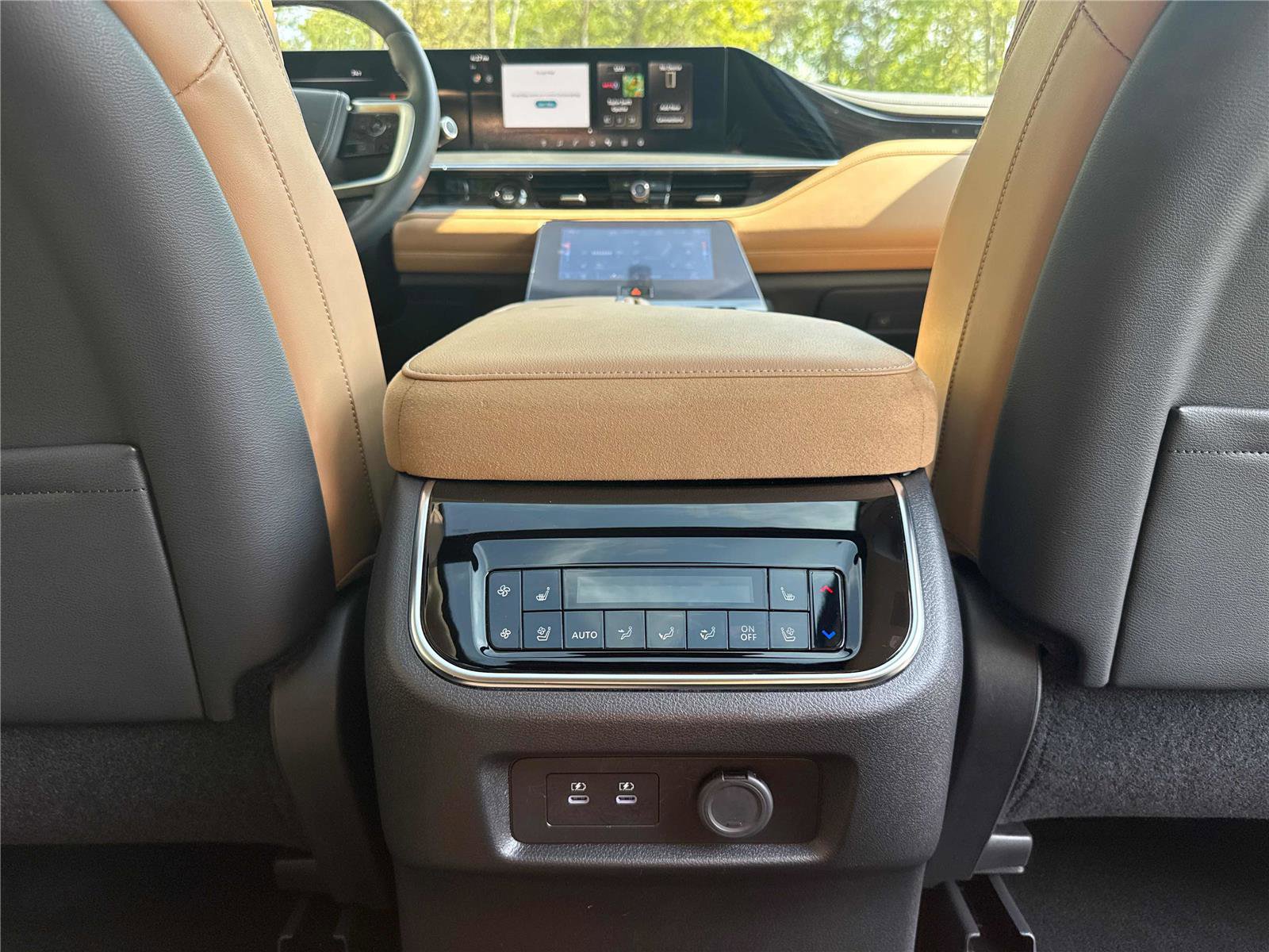 Certified 2025 INFINITI QX80 Sensory image 28