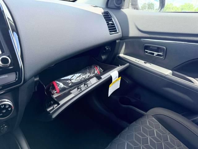 New 2026 Mitsubishi Outlander Sport LE AWD/4WD image 29
