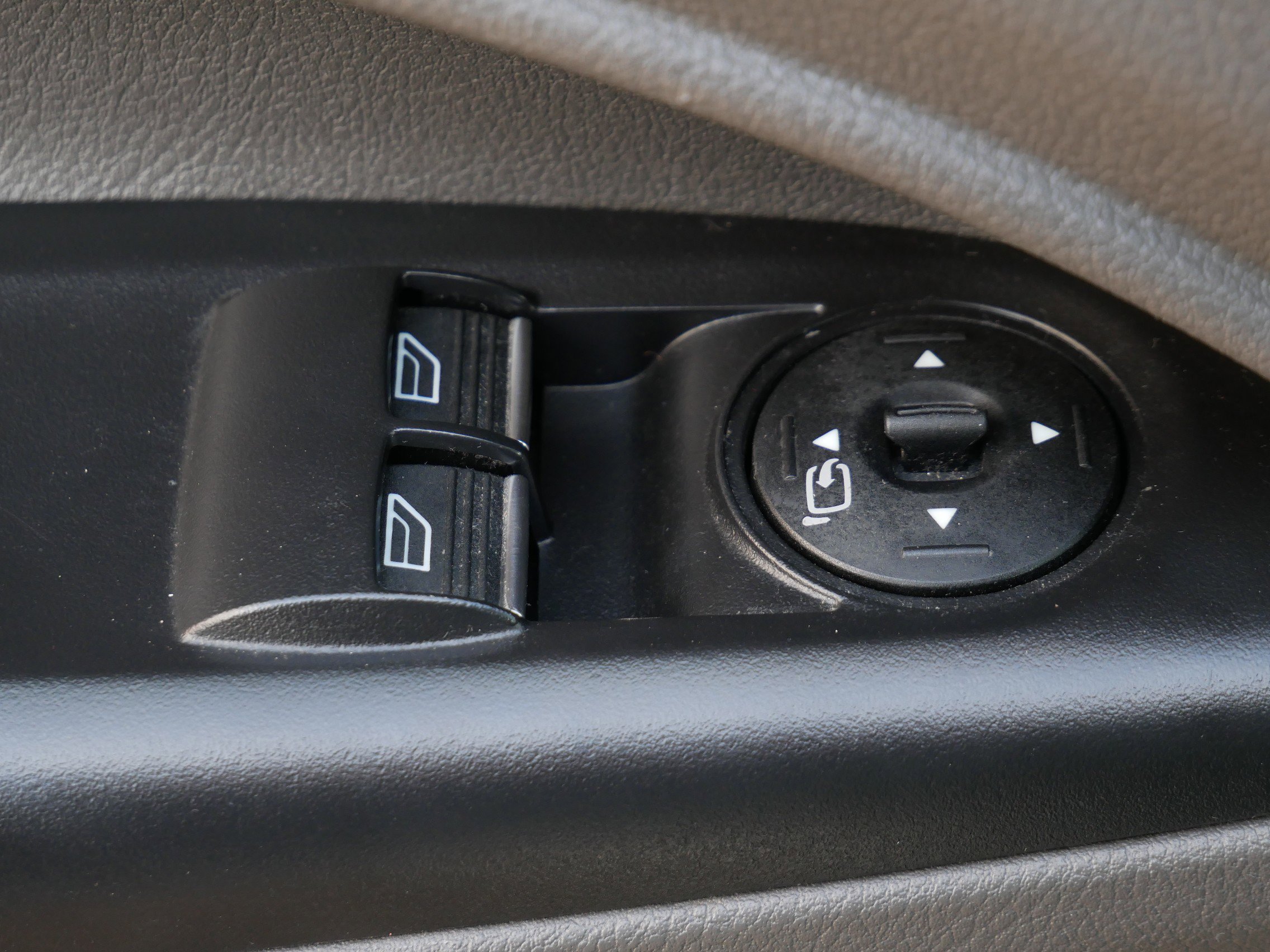 Certified 2023 Ford Transit Connect XL image 8