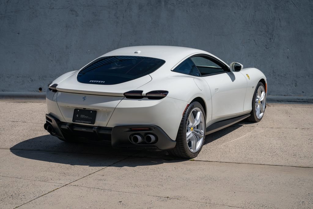 Used 2022 Ferrari Roma RWD image 6