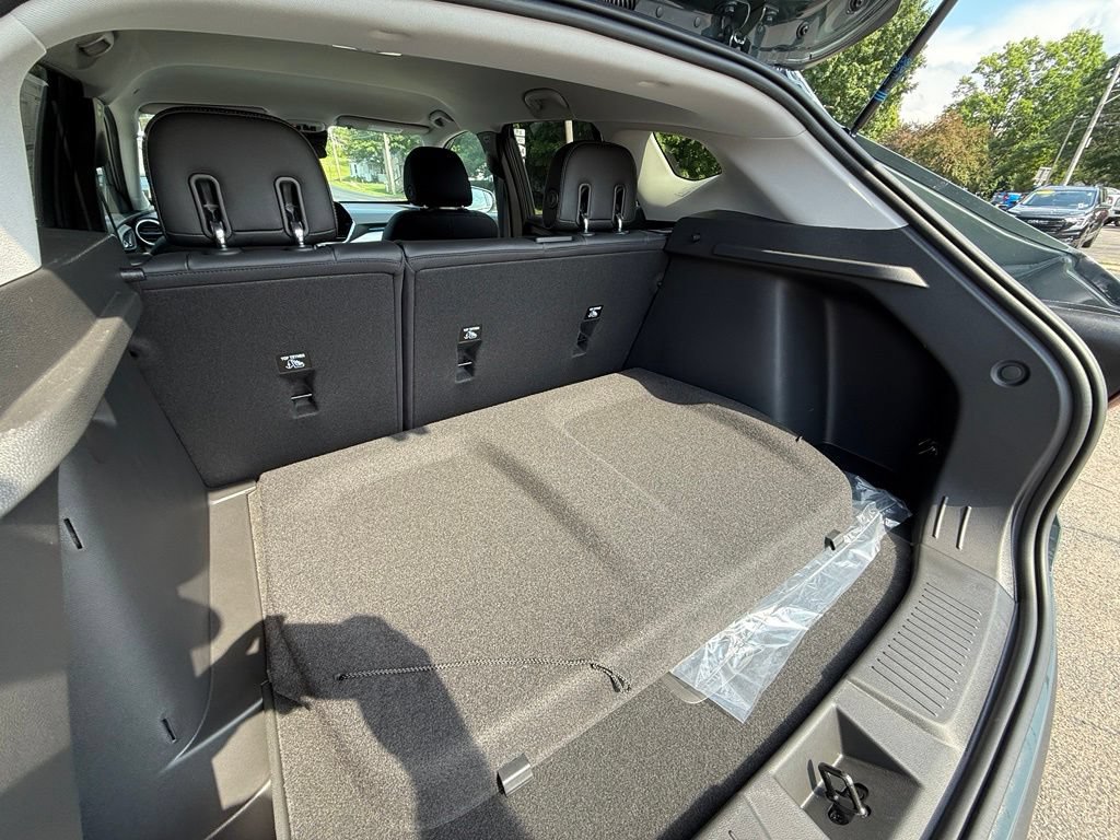 New 2026 Chevrolet Trax LT w/ LT Convenience Package FWD image 29
