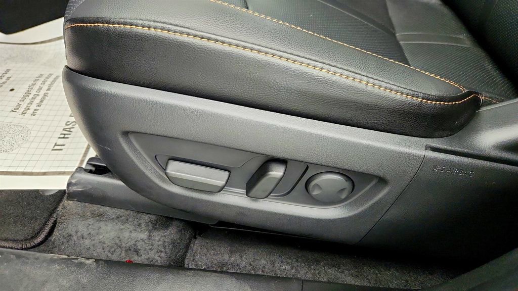 Used 2025 MAZDA CX-70 Plug-In Hybrid w/ Premium Pkg image 12