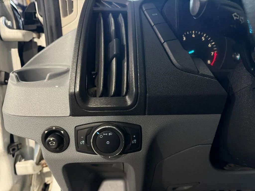 Used 2018 Ford Transit 250 148 Medium Roof image 13