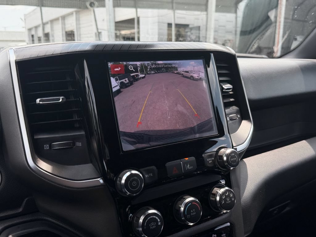 New 2026 RAM 1500 Express AWD/4WD image 18