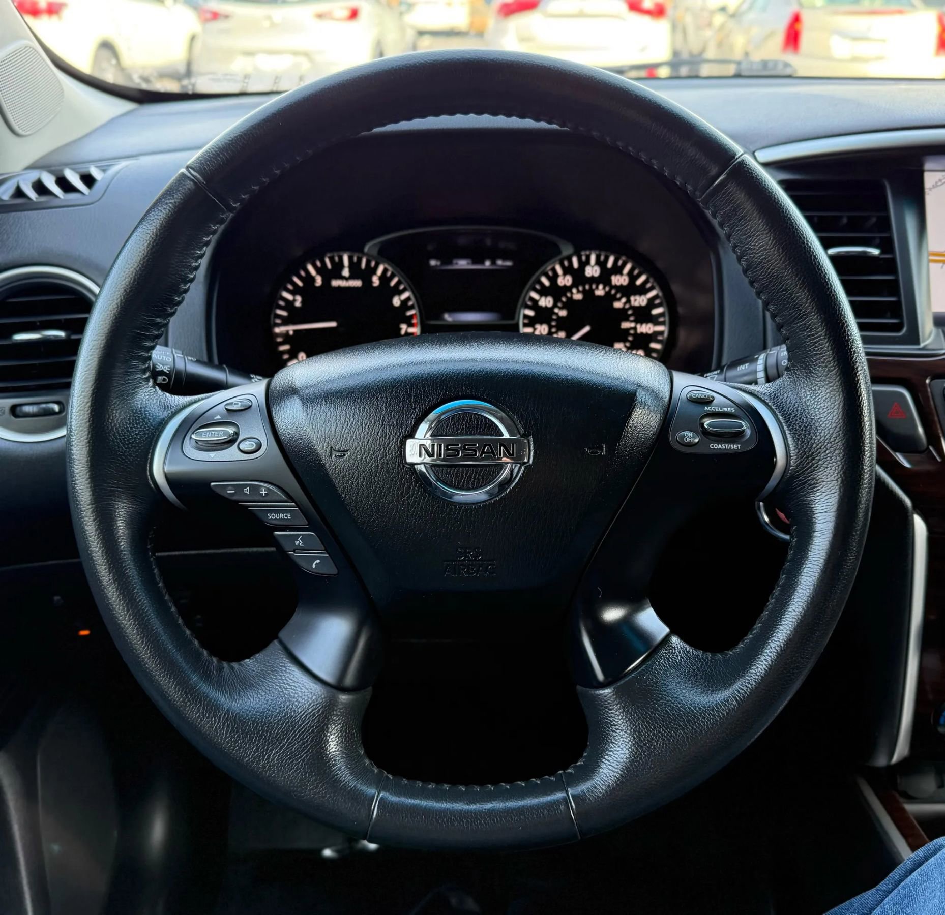 Used 2015 Nissan Pathfinder SL w/ SL Tech Package image 12