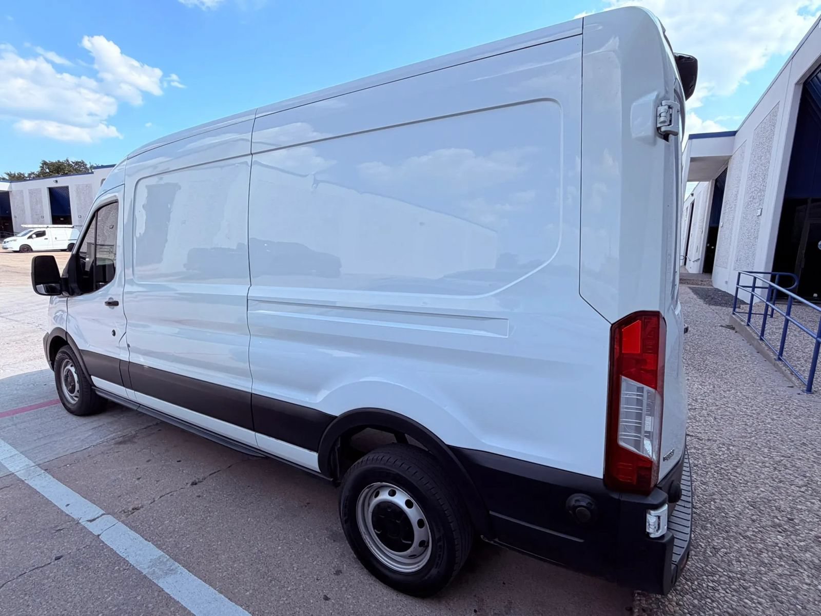 Used 2020 Ford Transit 250 Medium Roof w/ Load Area Protection Package RWD image 2