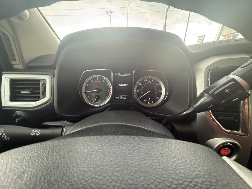 Used 2018 Nissan Titan SV RWD image 22