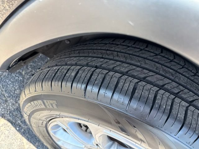 Used 2016 Jeep Grand Cherokee Limited RWD image 23