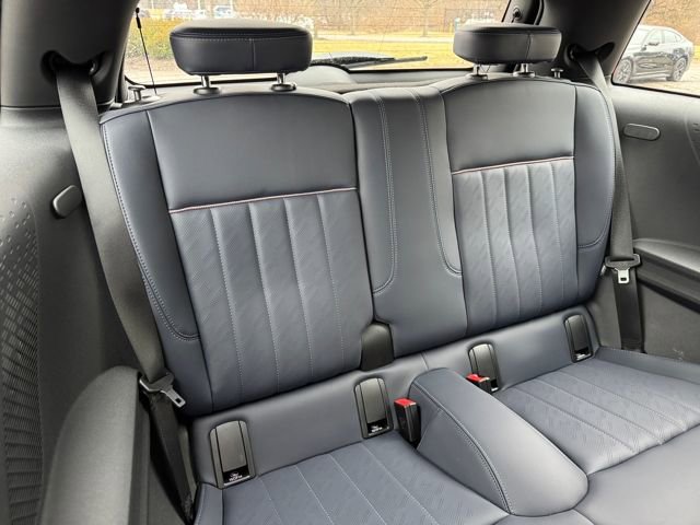 Used 2025 MINI Cooper S image 28