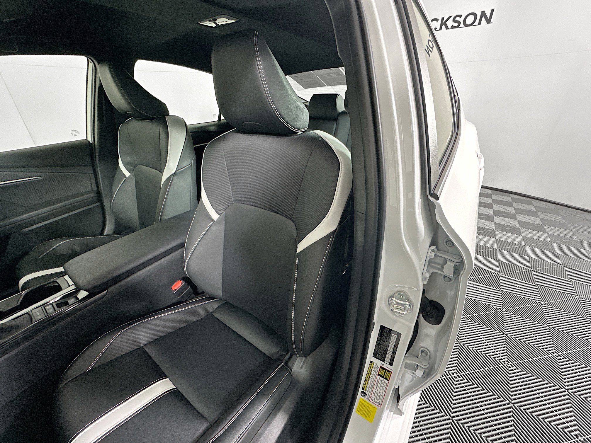 Used 2026 Toyota Camry SE image 12