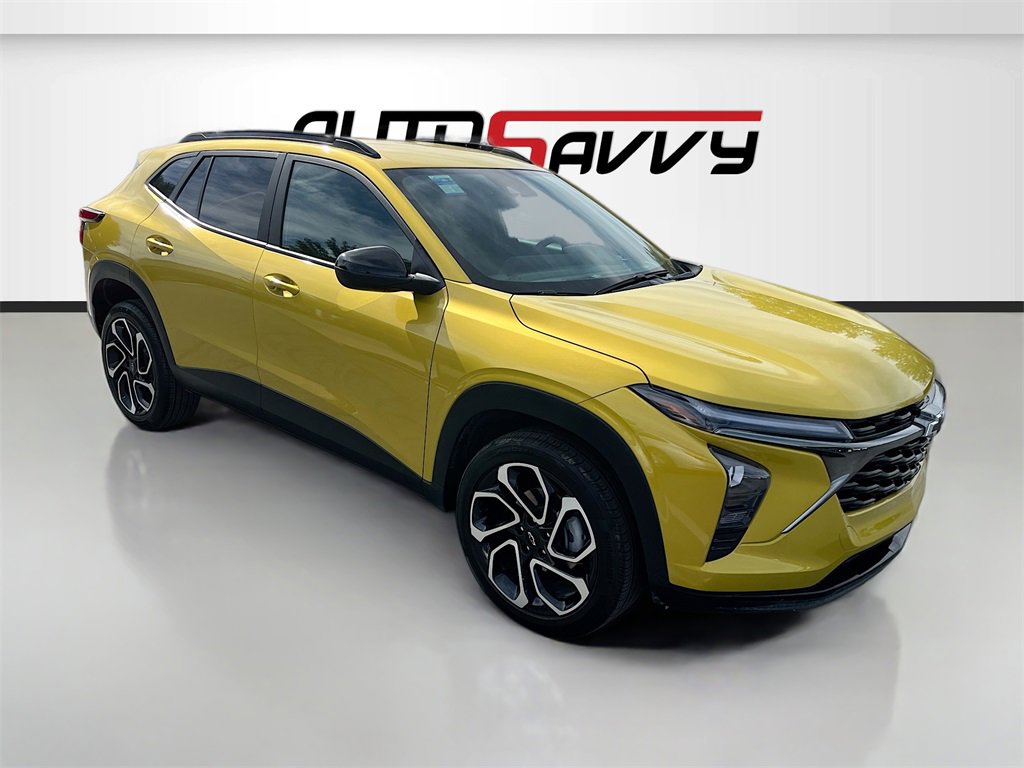 Used 2025 Chevrolet Trax RS w/ Driver Confidence Package