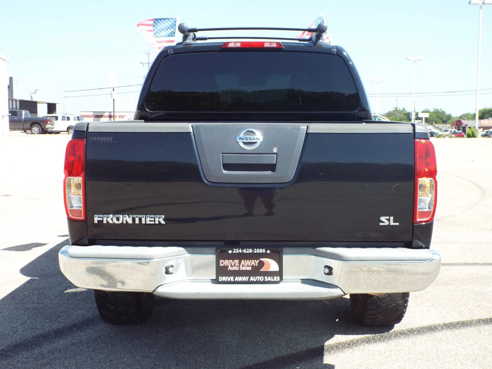 Used 2011 Nissan Frontier SL w/ Moonroof Pkg RWD image 7