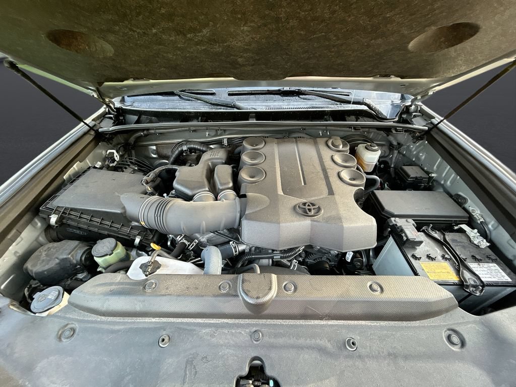 Used 2022 Toyota 4Runner SR5 RWD image 31