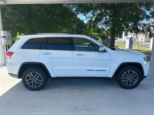 Used 2019 Jeep Grand Cherokee Limited w/ Luxury Group II AWD/4WD image 2