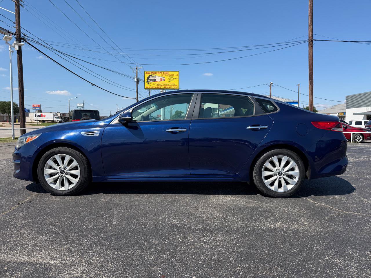 Used 2017 Kia Optima LX w/ Option Group 014 FWD image 8