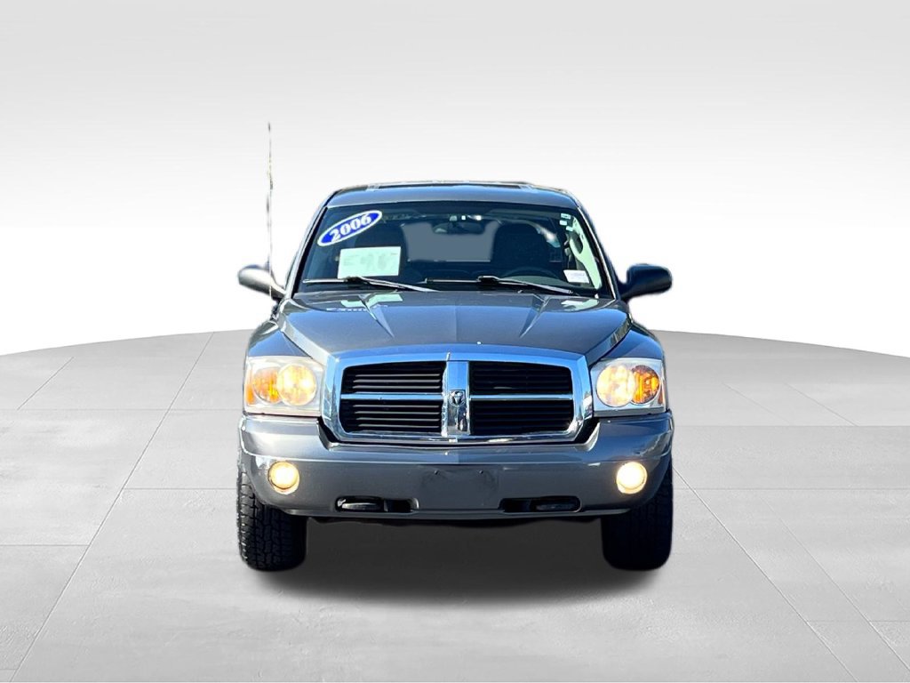Used 2006 Dodge Dakota SLT w/ TRX4 Off Road Group AWD/4WD image 2