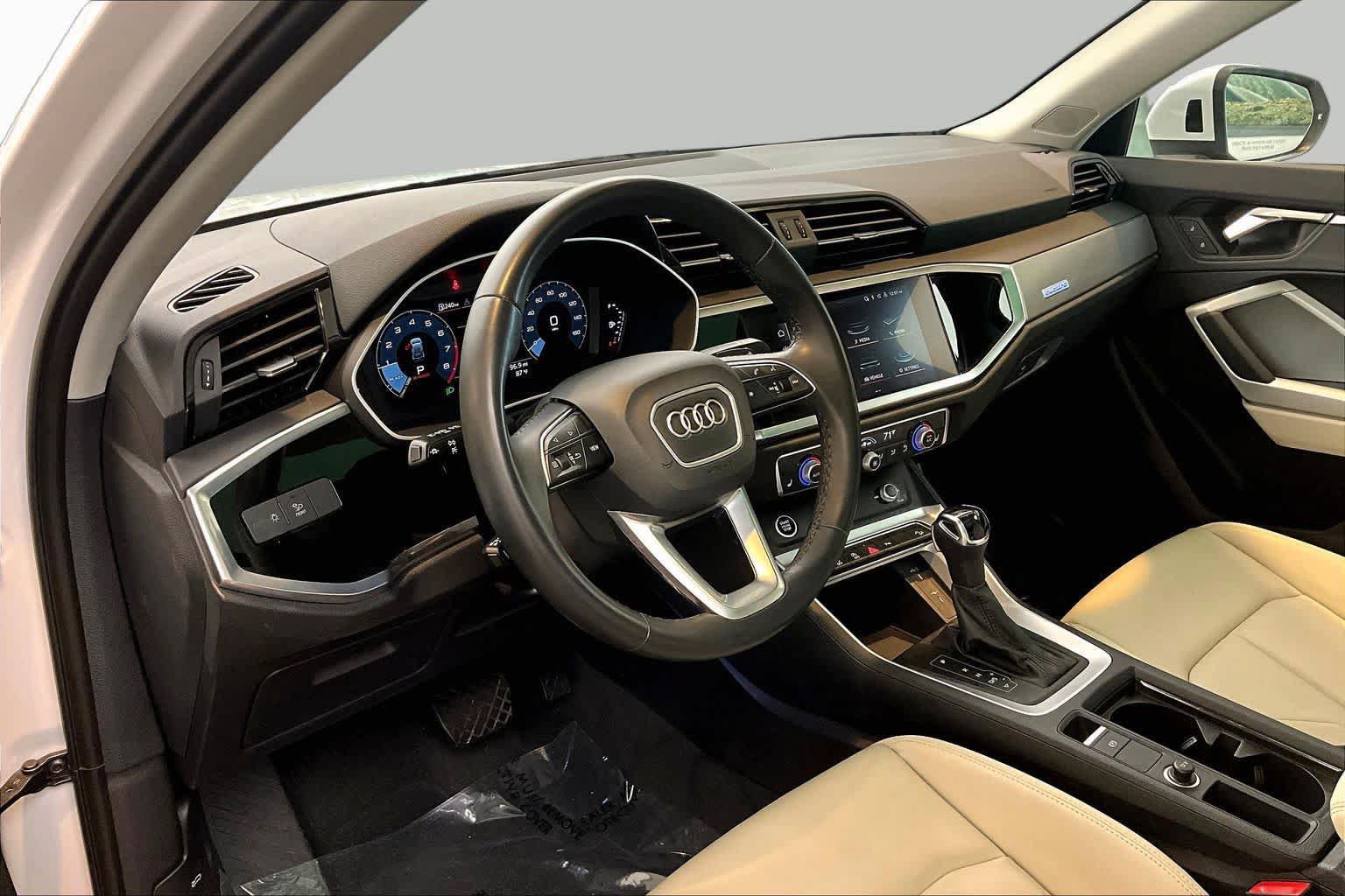 Used 2022 Audi Q3 2.0T Premium Plus w/ Premium Plus Package AWD/4WD image 18