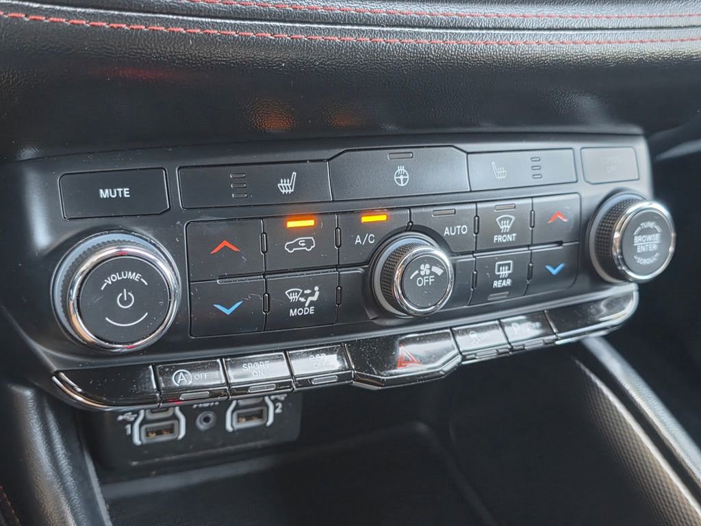 Used 2023 Dodge Durango GT w/ Blacktop Package image 29