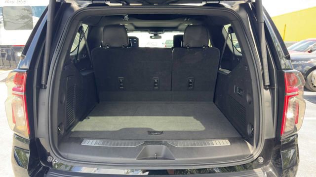 Used 2021 Chevrolet Suburban RST w/ Luxury Package RWD image 37