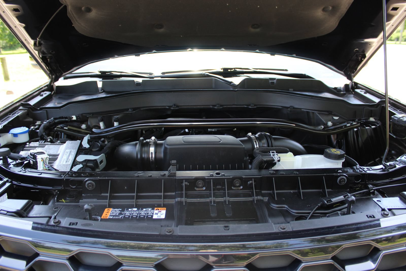Used 2025 Ford Explorer ST AWD/4WD image 26