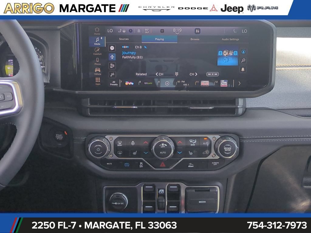 Used 2025 Jeep Wrangler Unlimited Sahara AWD/4WD image 18