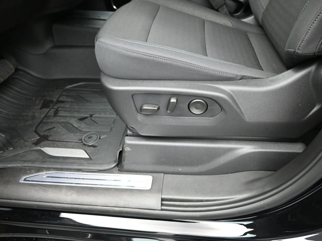 New 2026 GMC Sierra 3500 SLE image 10