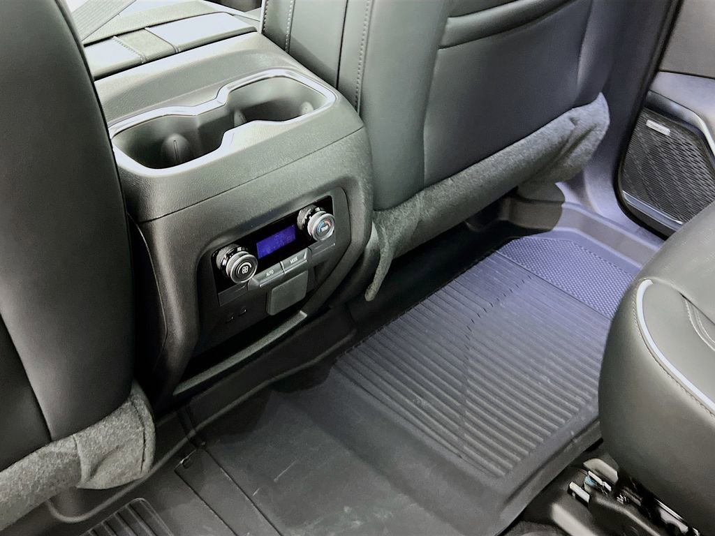 New 2026 Buick Enclave Sport Touring w/ Super Cruise Package image 24