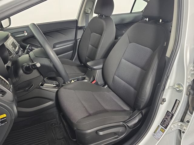Used 2017 Kia Forte LX FWD image 20