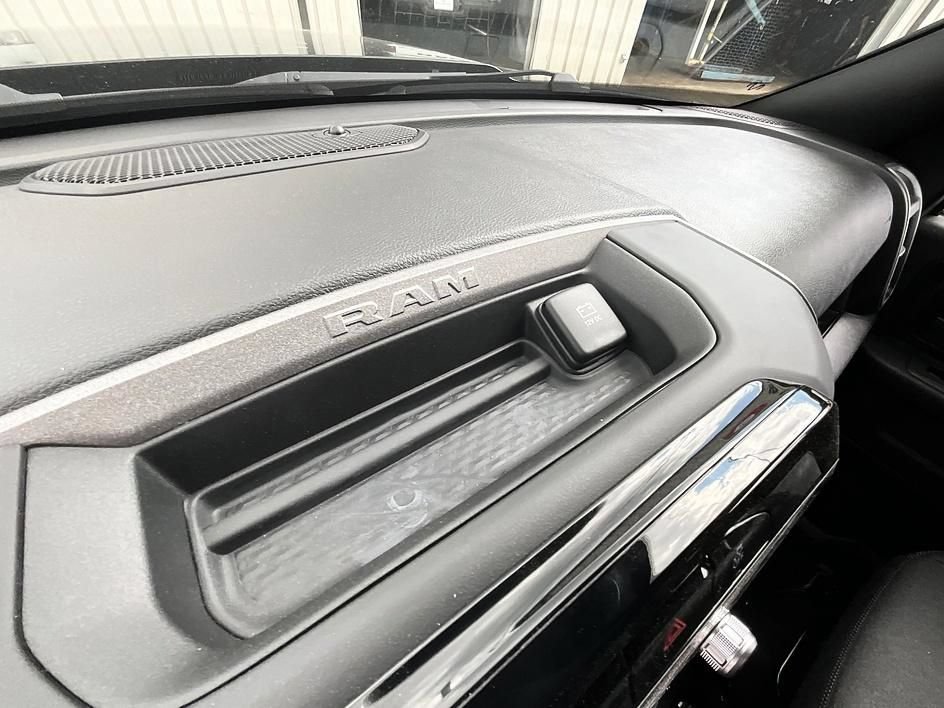 New 2026 RAM 2500 Warlock AWD/4WD image 24