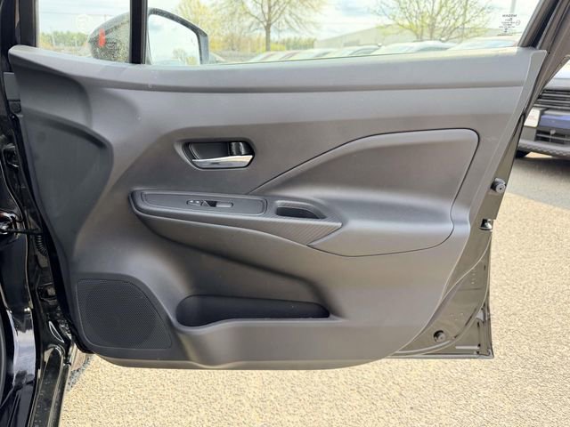New 2025 Nissan Versa SV w/ Trunk Package FWD image 8