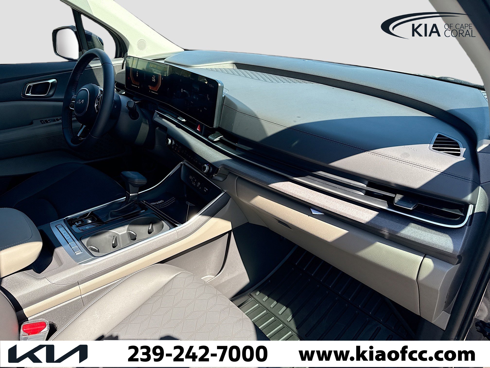 New 2026 Kia Carnival EX FWD image 13