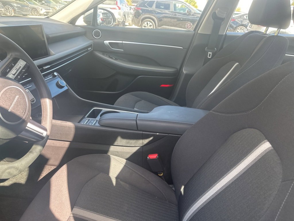 Used 2025 Hyundai Sonata SEL image 3