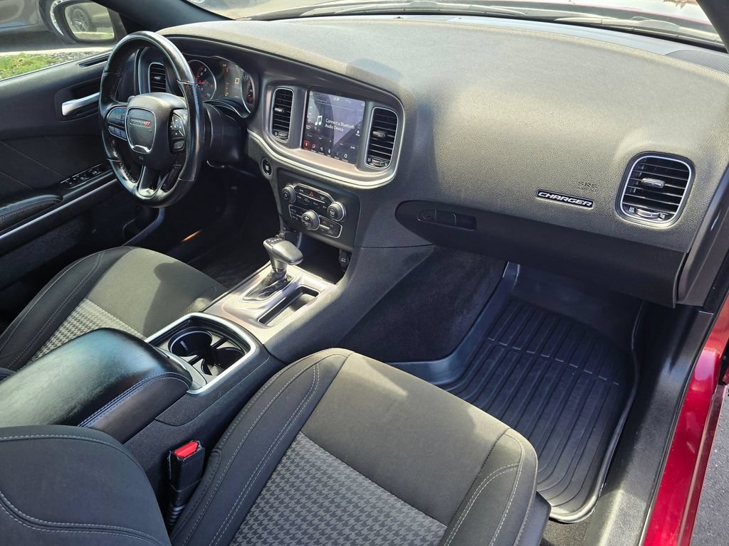 Used 2020 Dodge Charger SXT w/ Driver Convenience Group AWD/4WD image 17