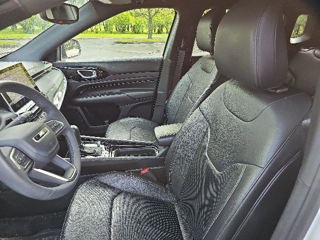 Used 2024 Jeep Compass Limited AWD/4WD image 19
