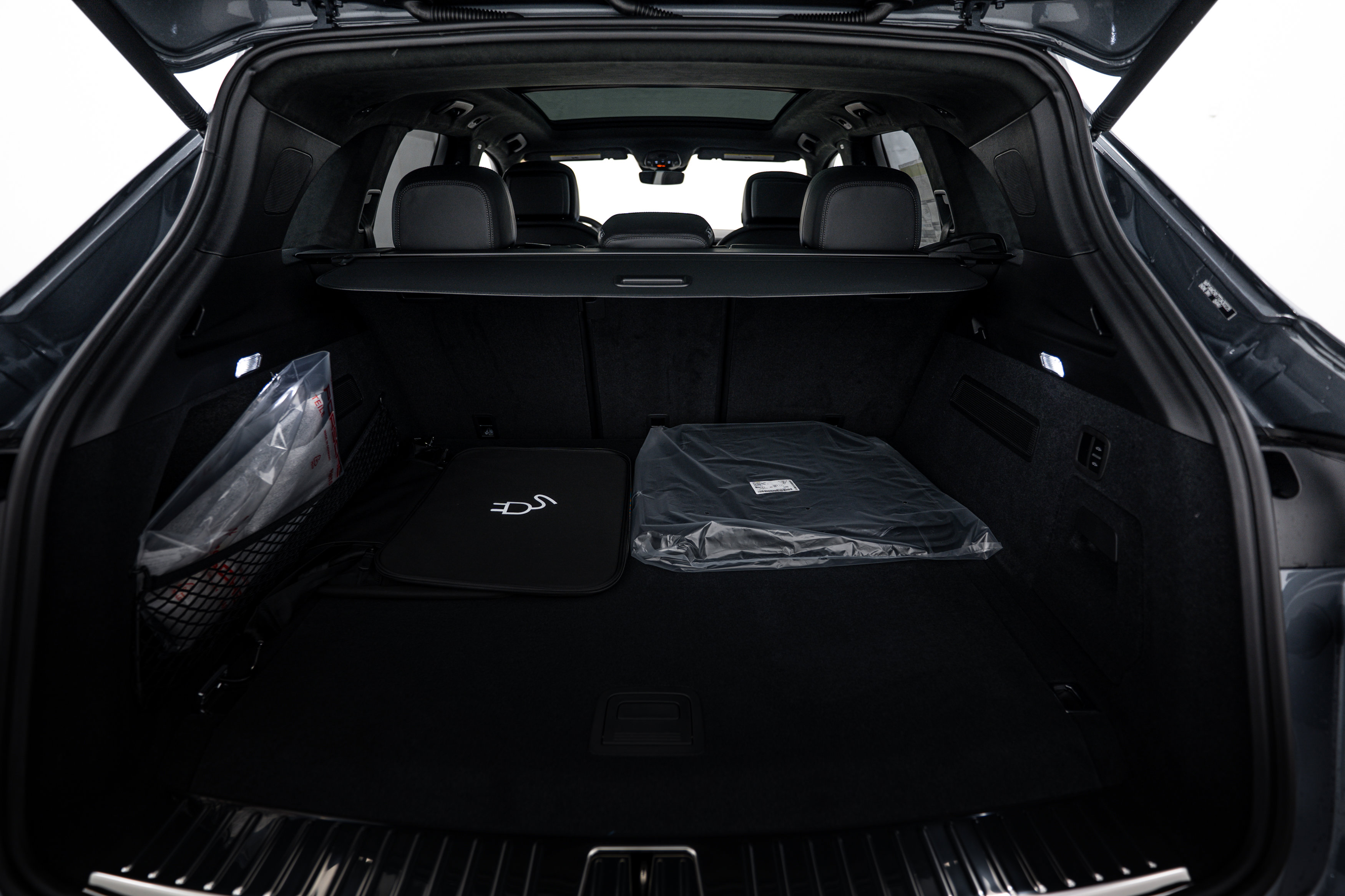 New 2026 Porsche Cayenne Turbo AWD/4WD image 26